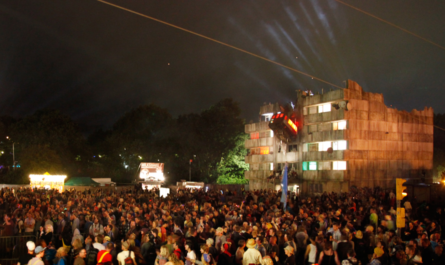 Photo by Peter Podworski