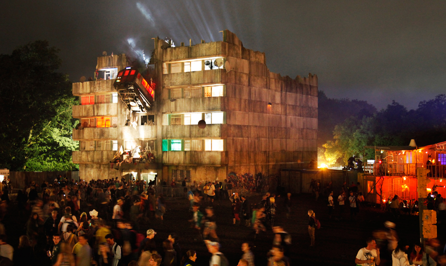 Photo by Peter Podworski