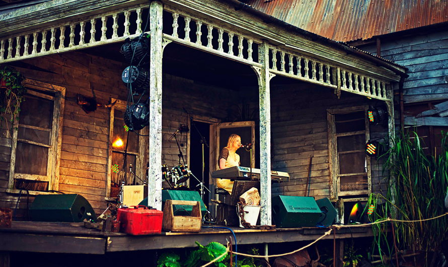 Photo by Zac Saitoti